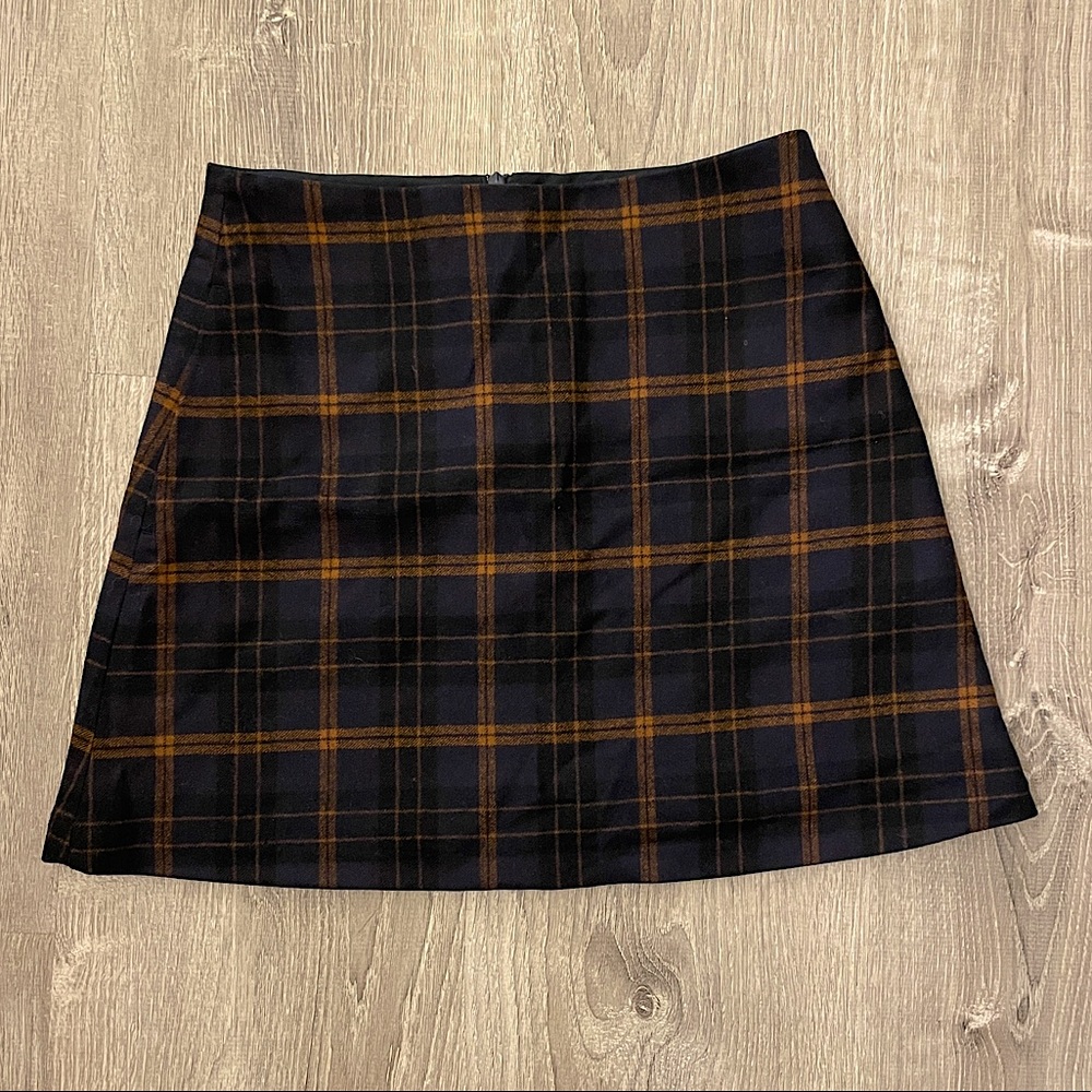 Wilfred Plaid Mini Wool Skirt in Navy and Brown